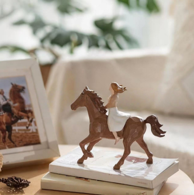 Wood Carving Style Girl Riding - Home Office Room Inspiration 评论和价格